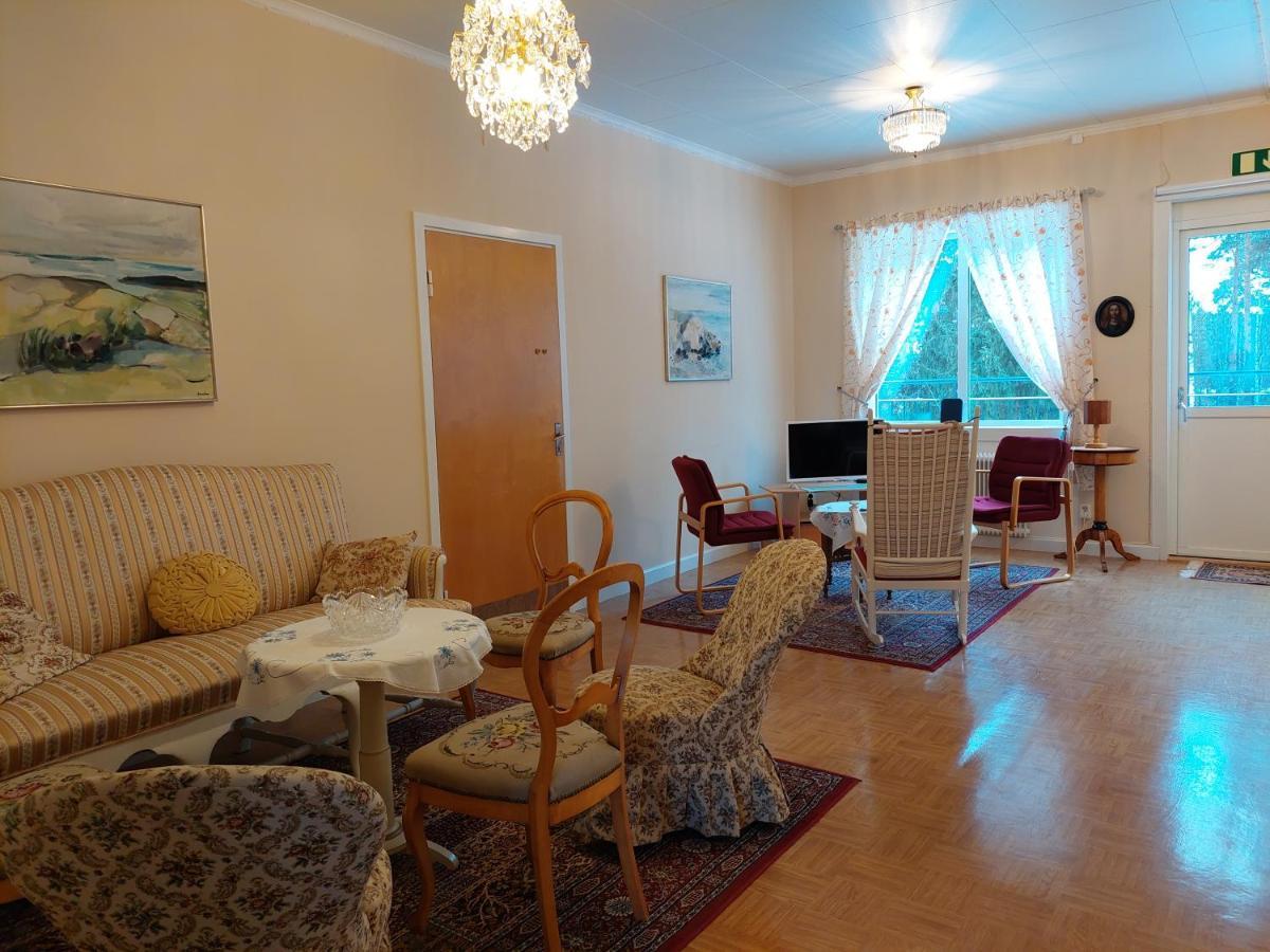 Bed and Breakfast Birgittagarden - Gaesthem - Birgittasystrarna Falun Exterior foto