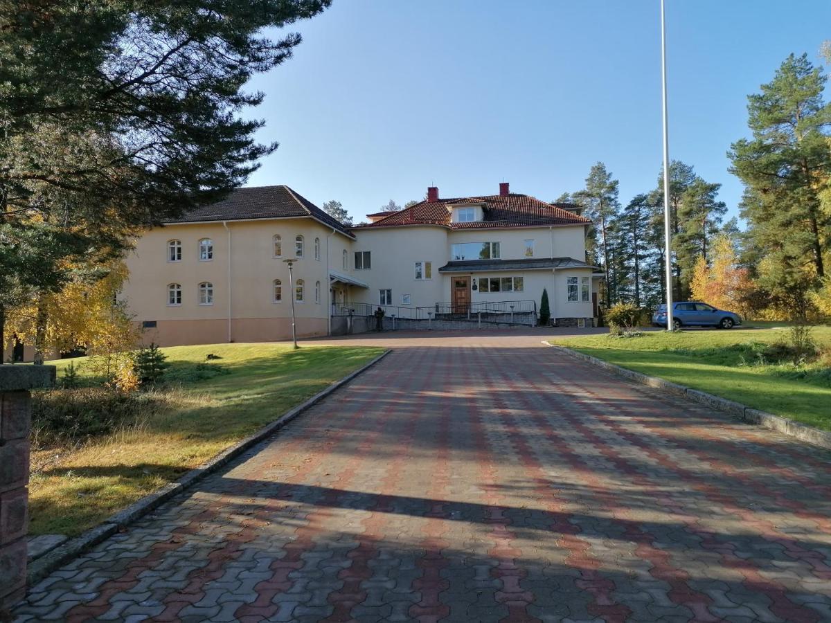 Bed and Breakfast Birgittagarden - Gaesthem - Birgittasystrarna Falun Exterior foto